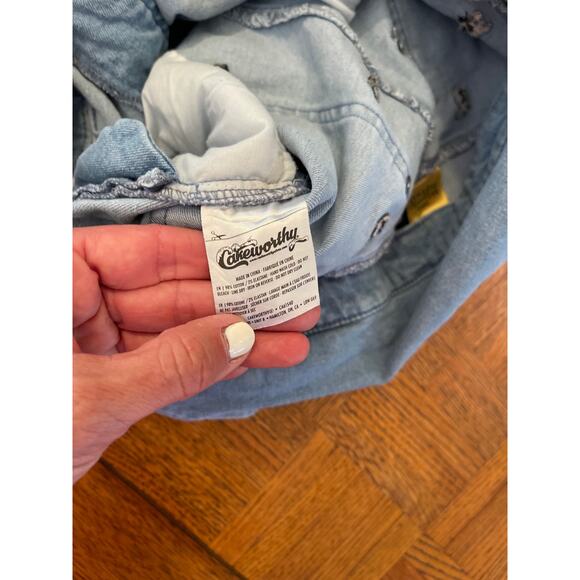 Disney Winnie the Pooh and honeybee embroidered overall shorts size 2X - Picture 6 of 6